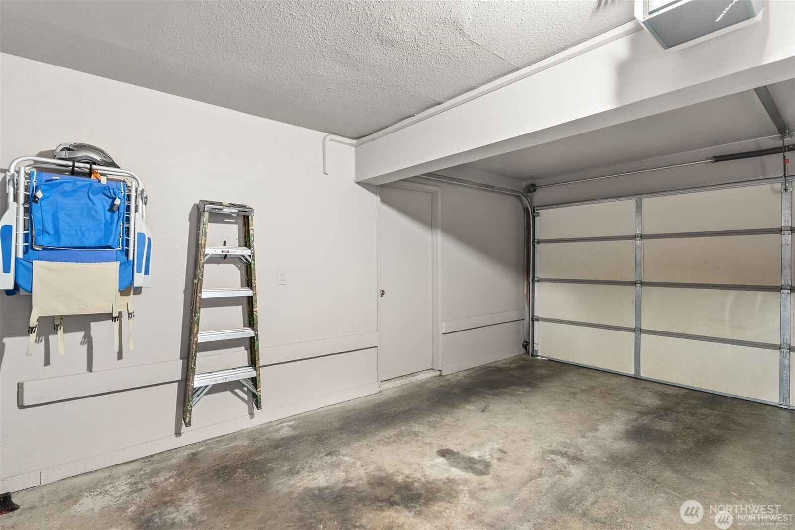 2826 Garden Court B Property Photo 31