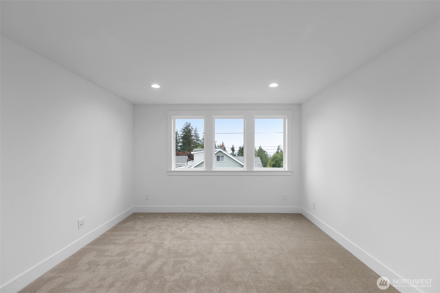 11050 2nd Avenue Property Photo 14