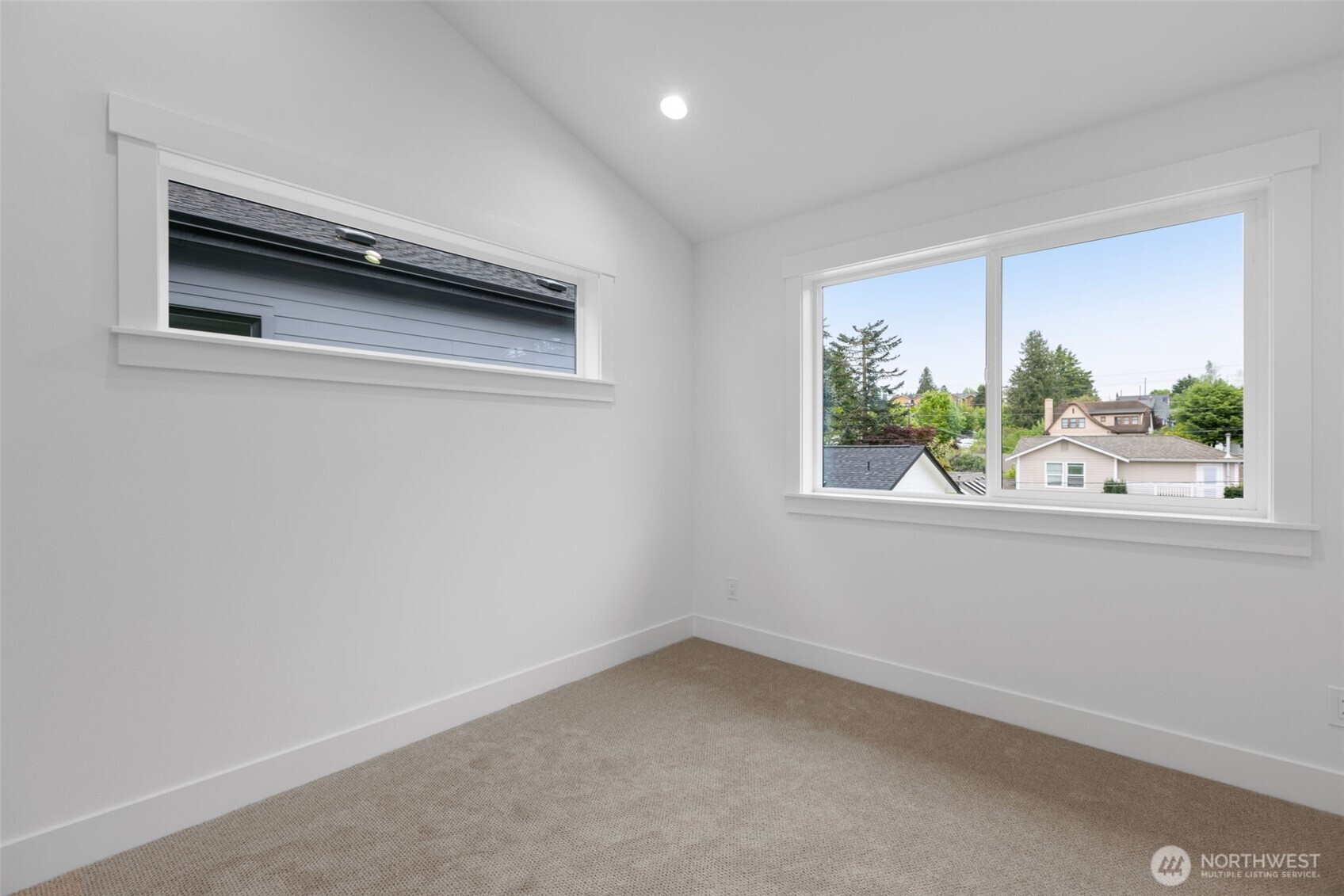 11050 2nd Avenue Property Photo 23