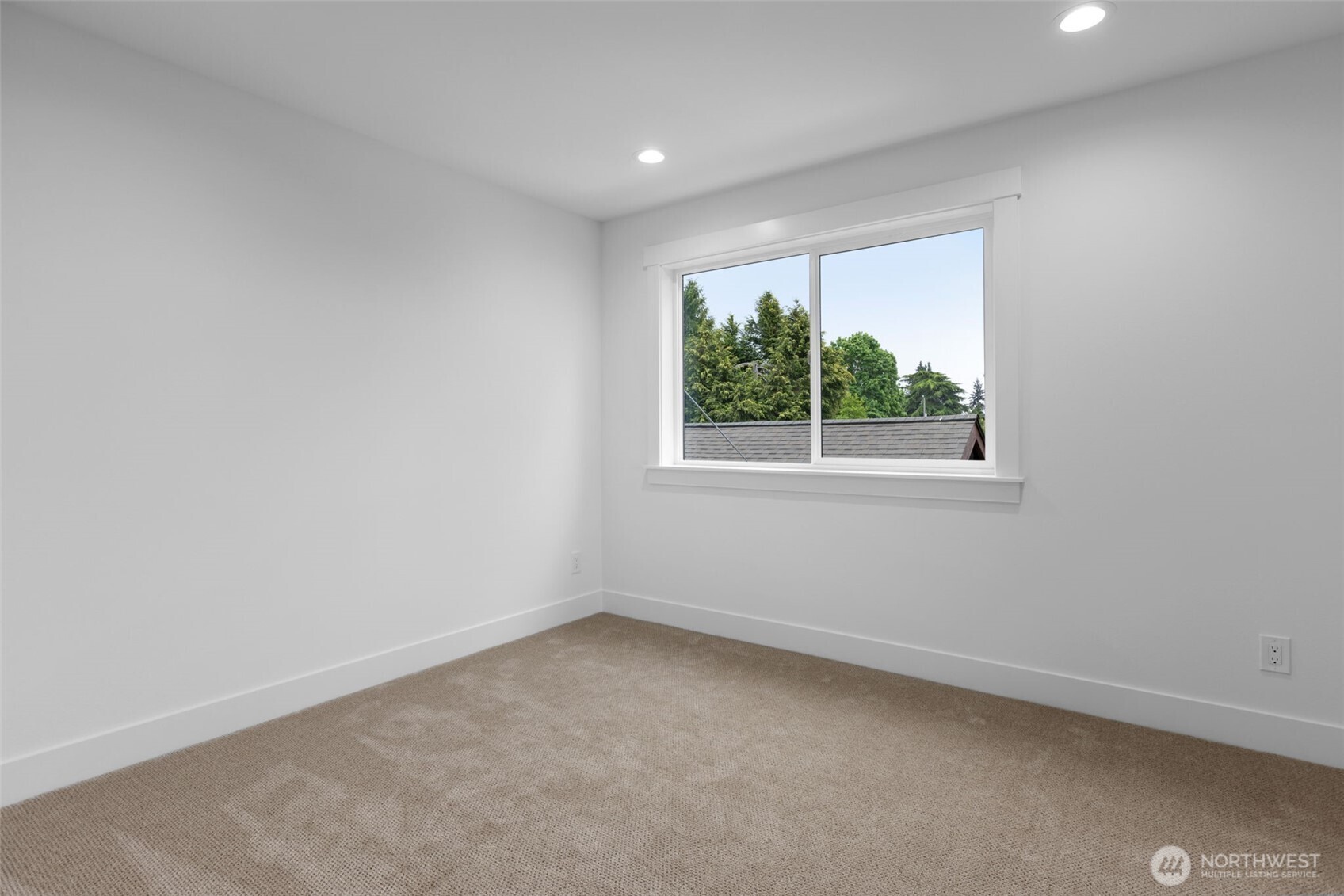 11050 2nd Avenue Property Photo 28