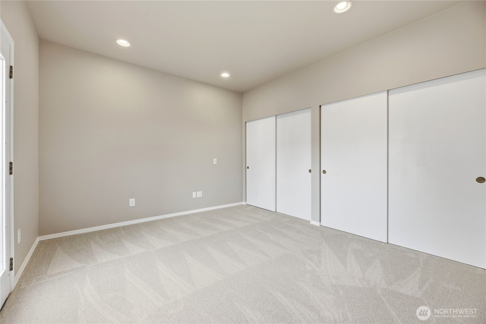 1215 8th Avenue Property Photo 15