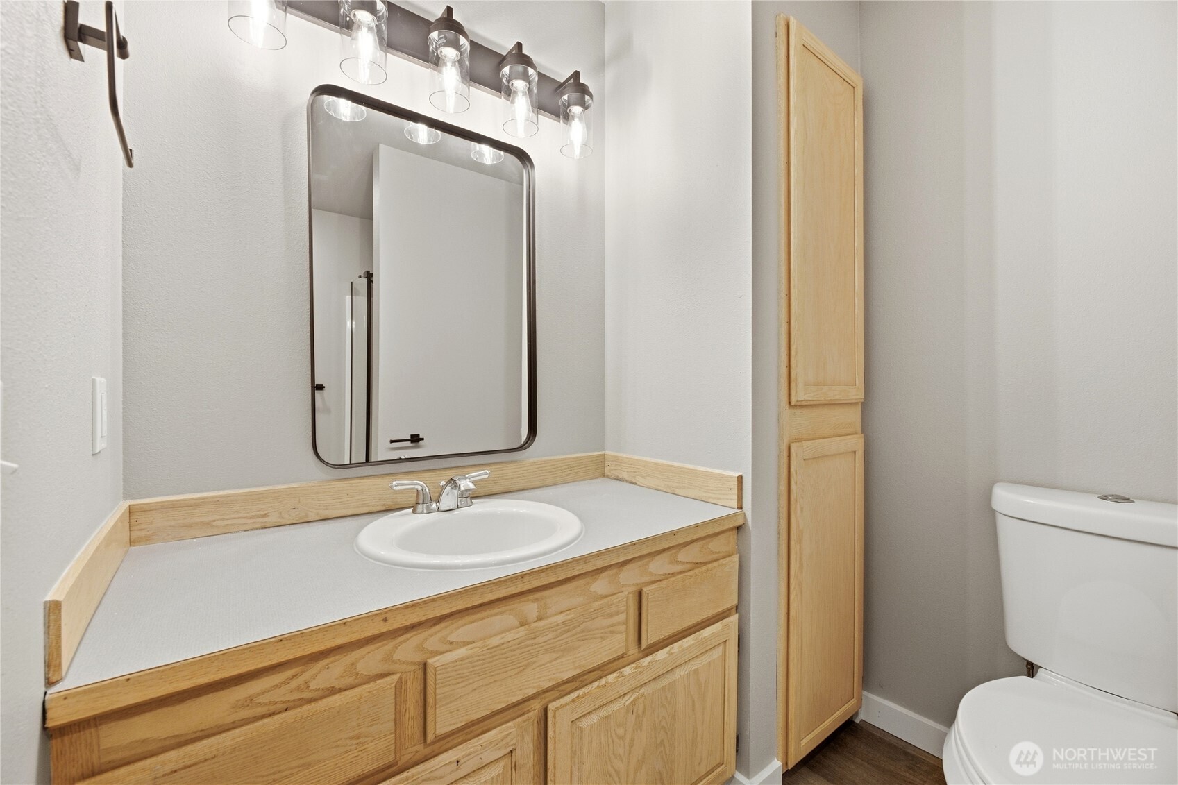 1215 8th Avenue Property Photo 16