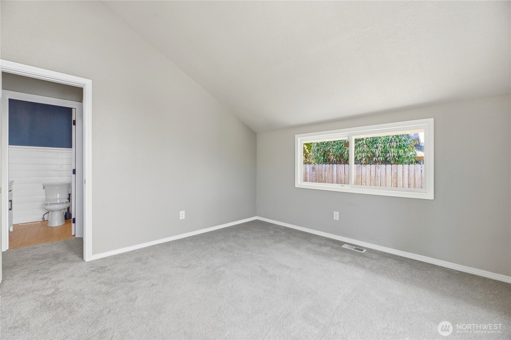 1215 8th Avenue Property Photo 21