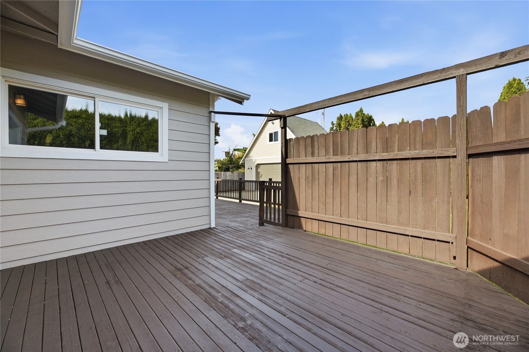 1215 8th Avenue Property Photo 23