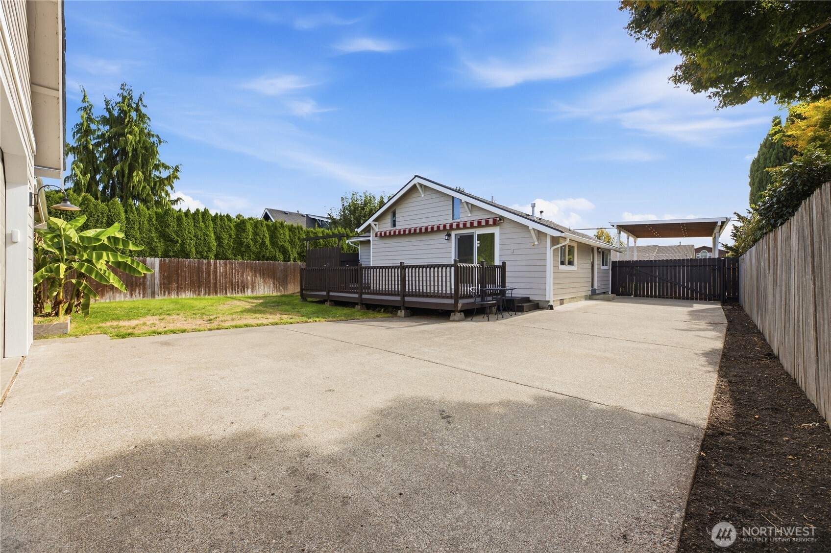 1215 8th Avenue Property Photo 25