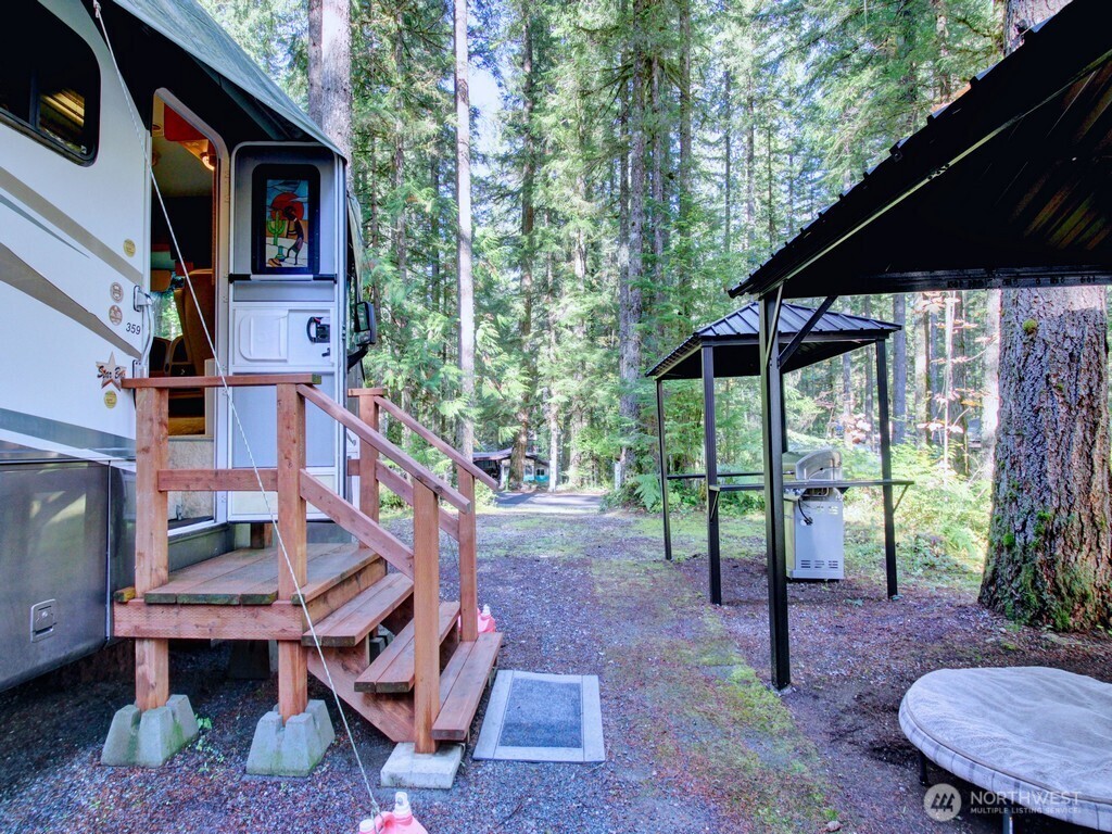 145 1 Goldrush Road Property Photo 6