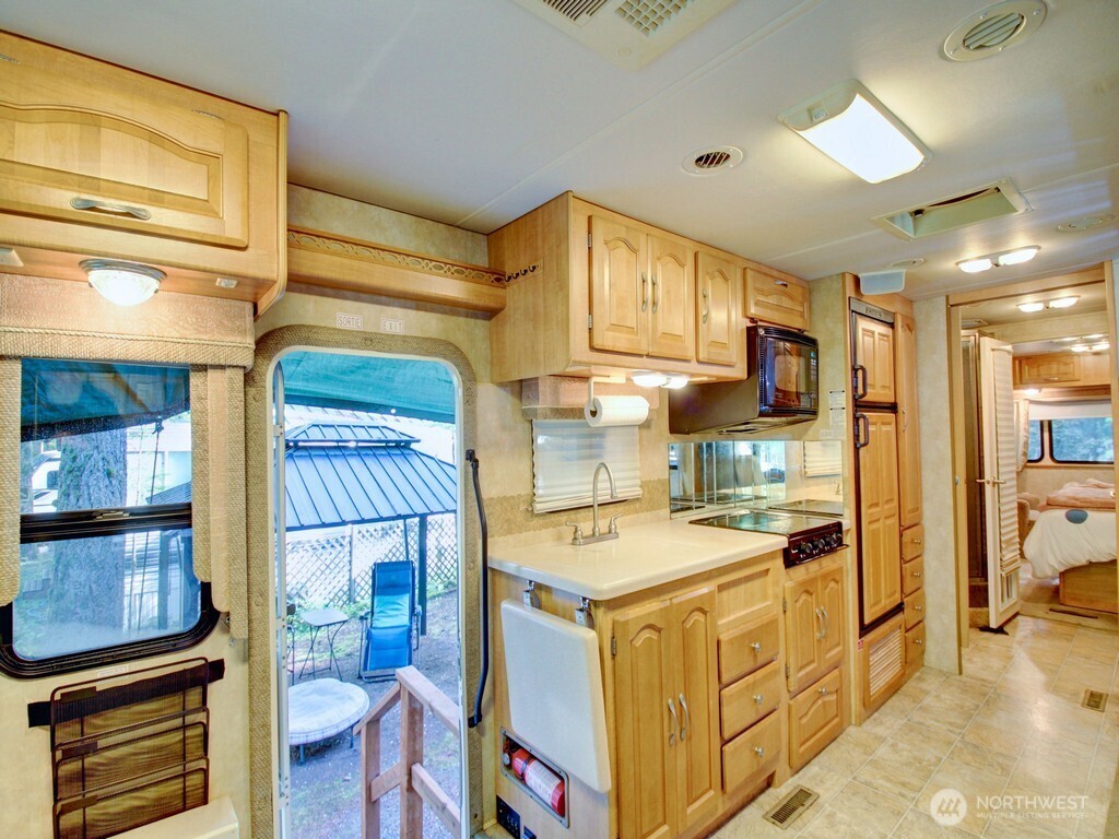 145 1 Goldrush Road Property Photo 11
