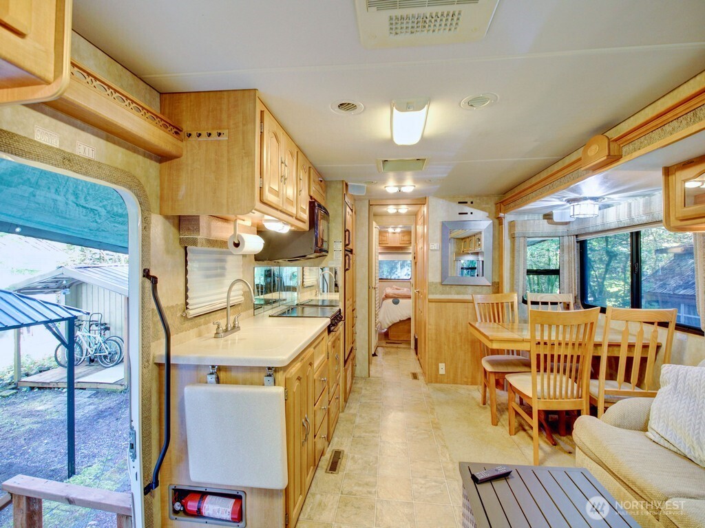 145 1 Goldrush Road Property Photo 12