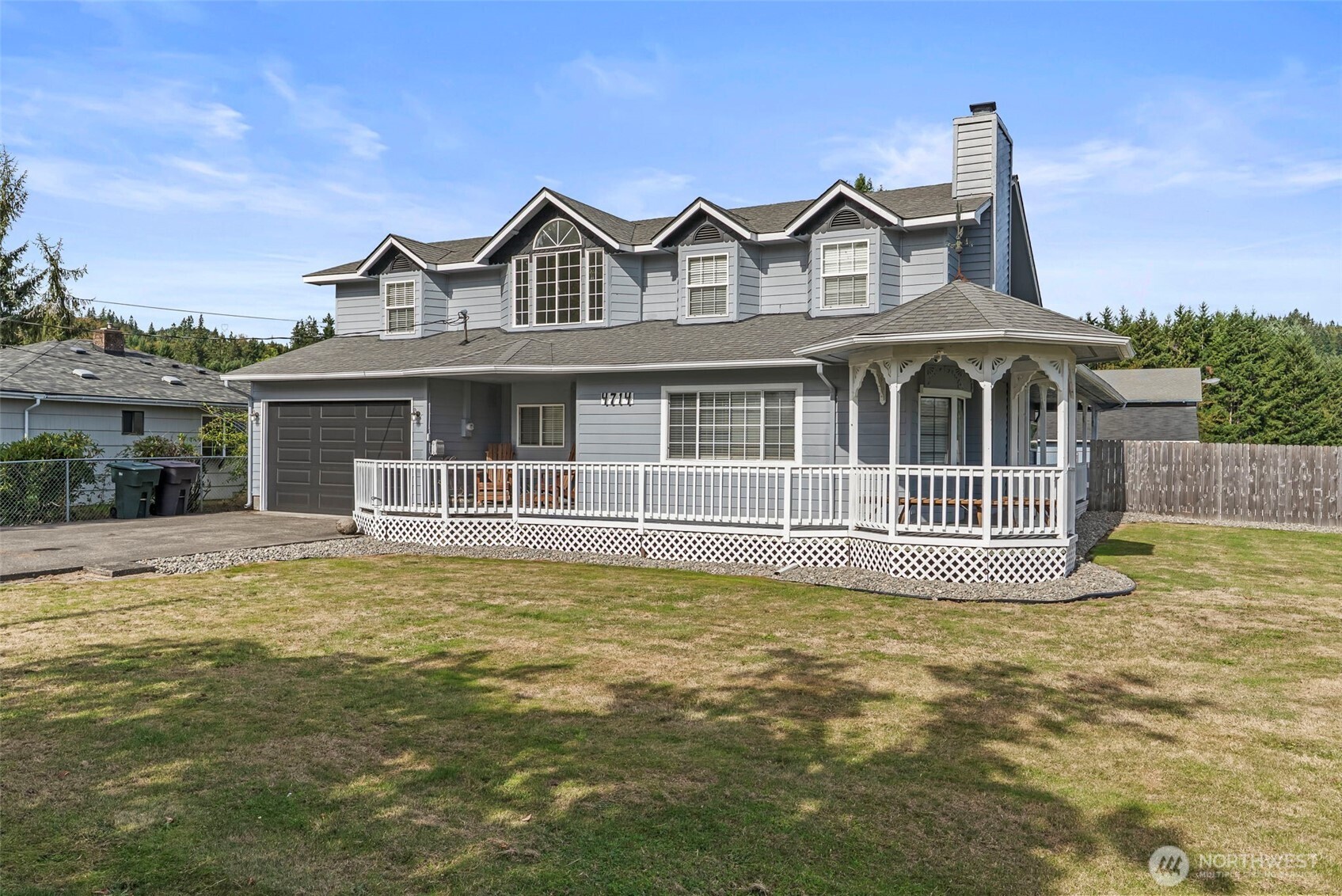 4714 Pine Street Property Photo 4