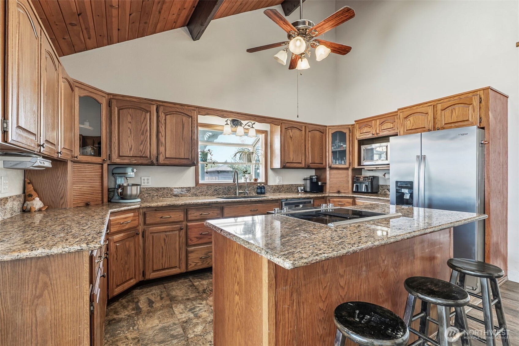 4714 Pine Street Property Photo 14