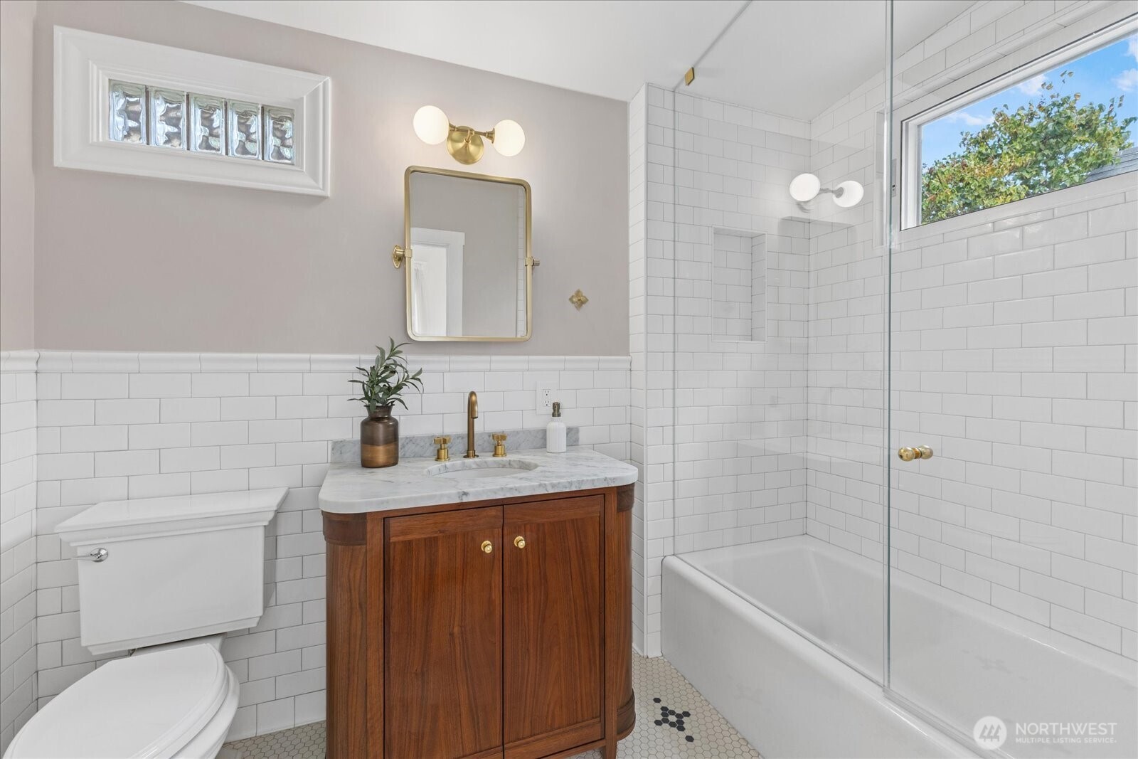 734 N 75th Street Property Photo 11