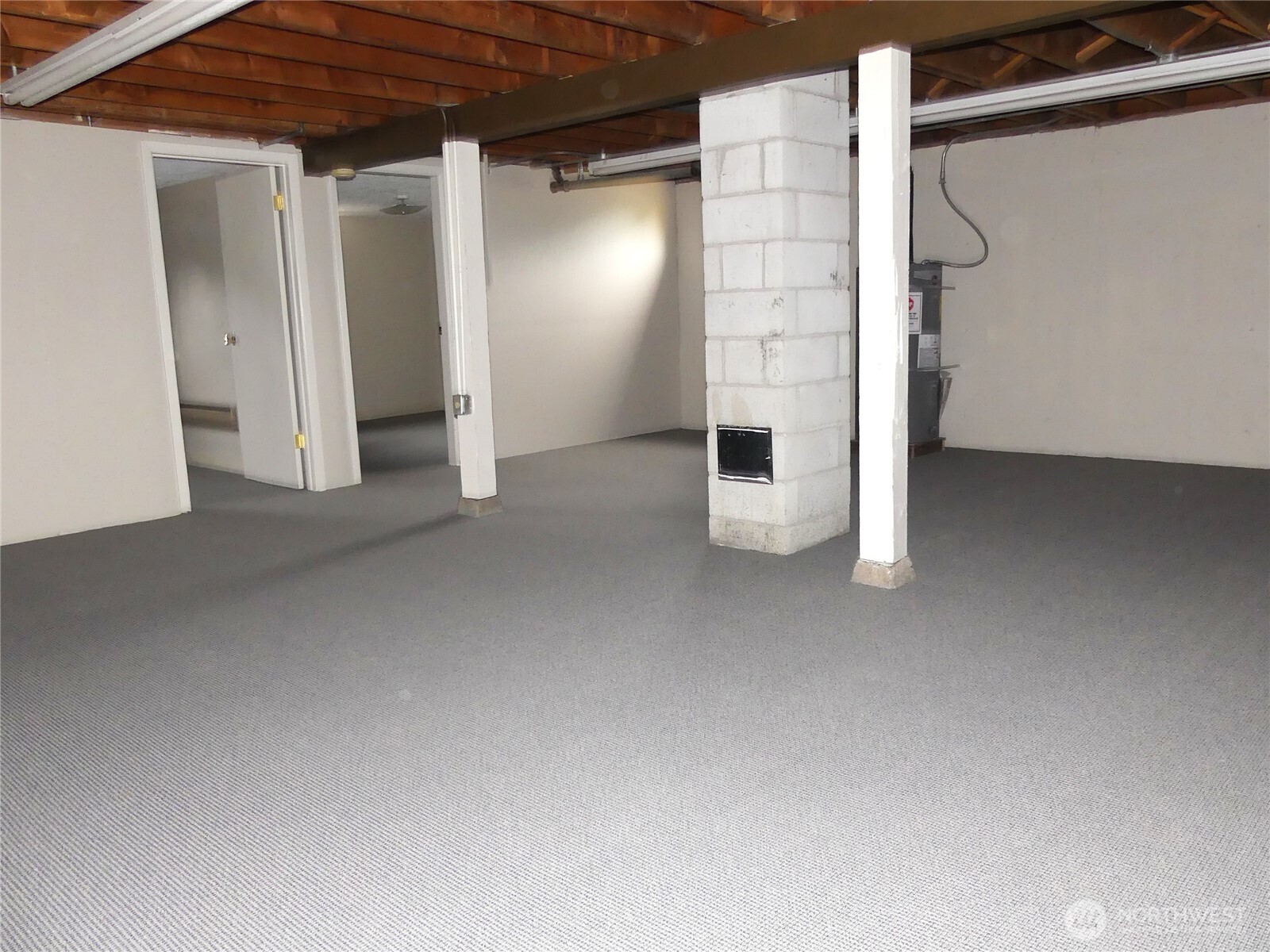 2320 E 25th Street Property Photo 18