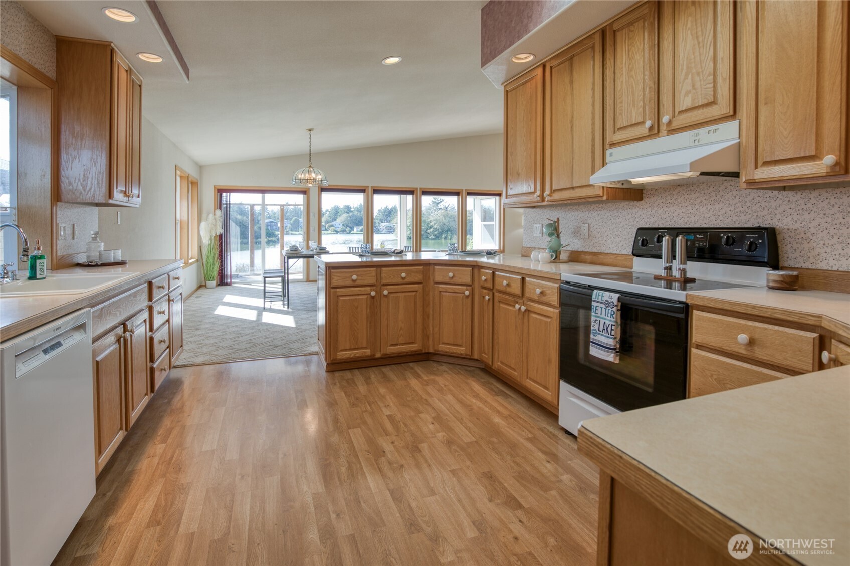 597 Blue Wing Loop Property Photo 32