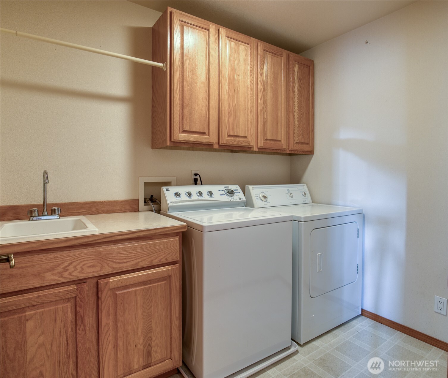 597 Blue Wing Loop Property Photo 33