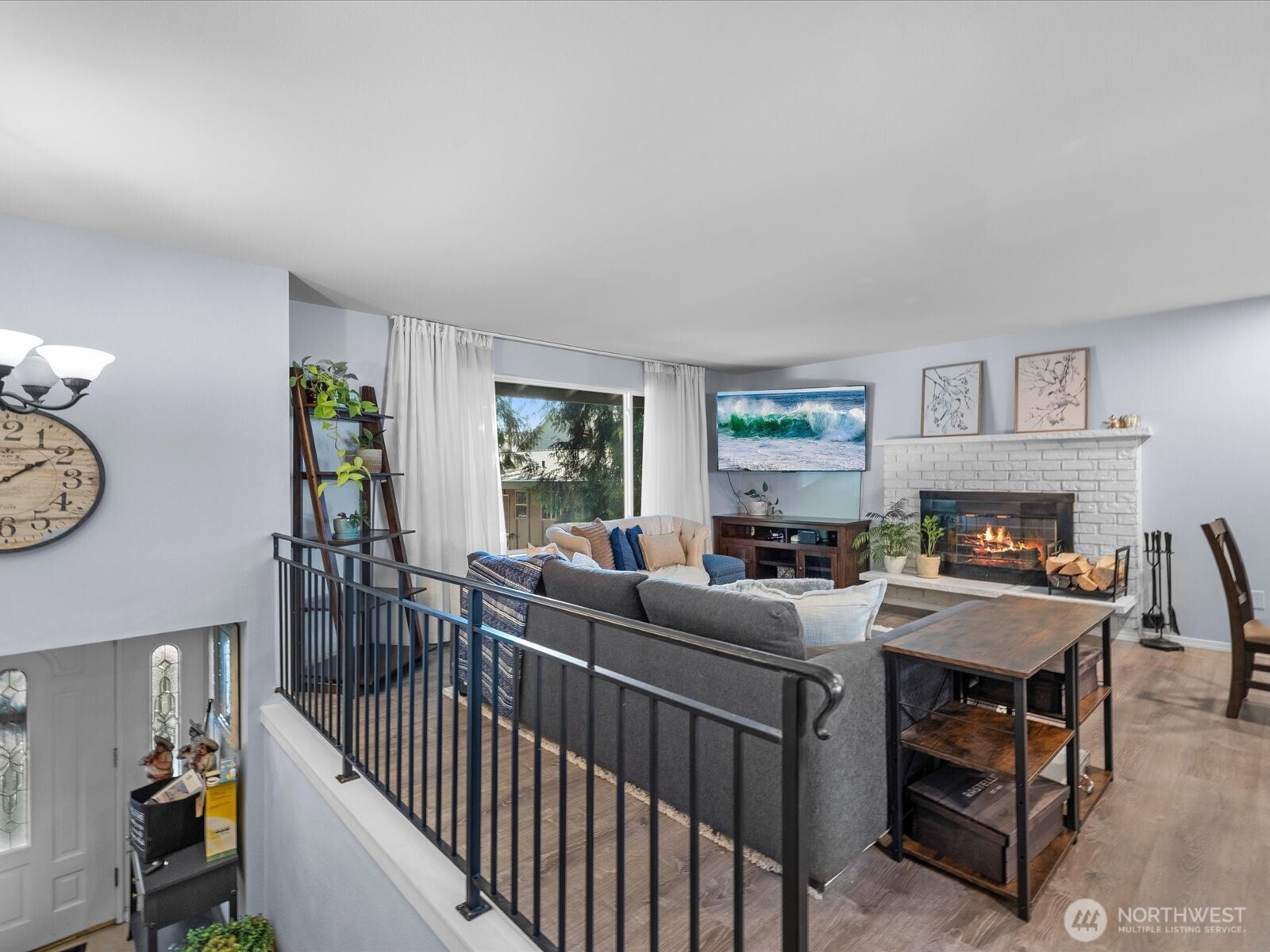 19310 1st Avenue Property Photo 7
