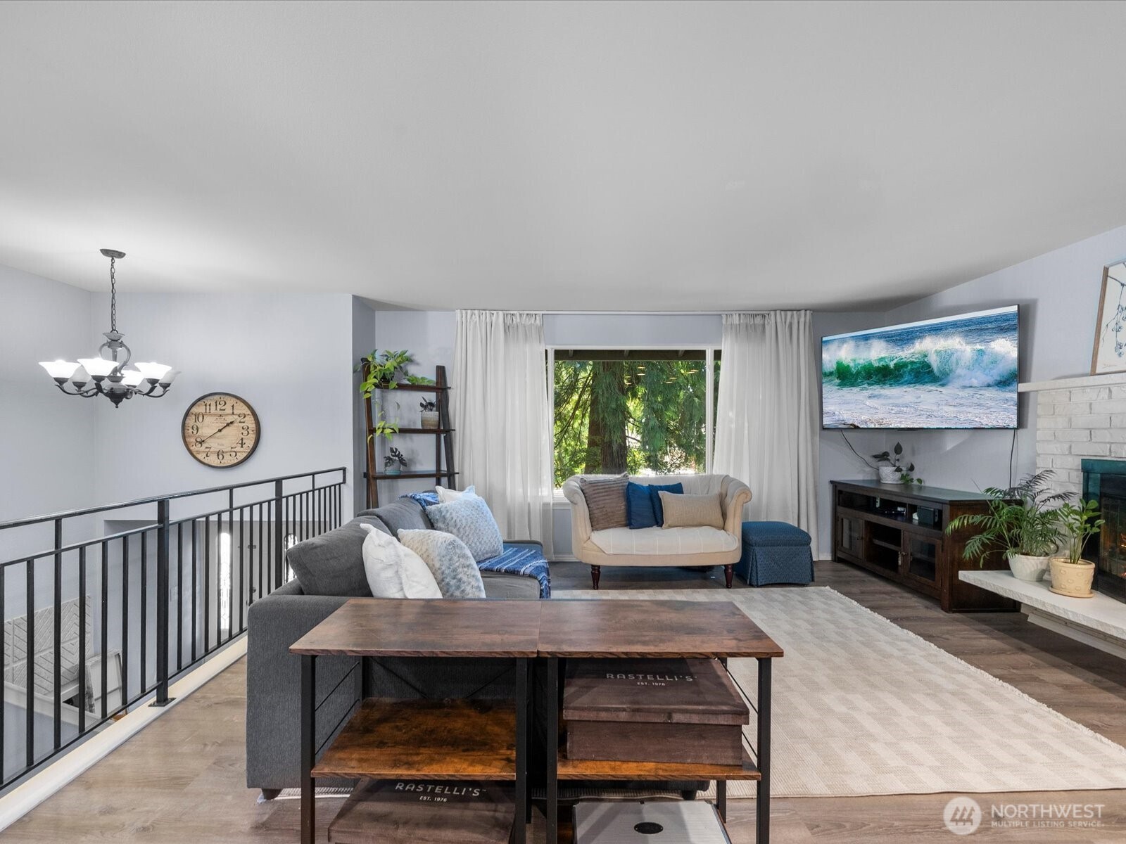 19310 1st Avenue Property Photo 8
