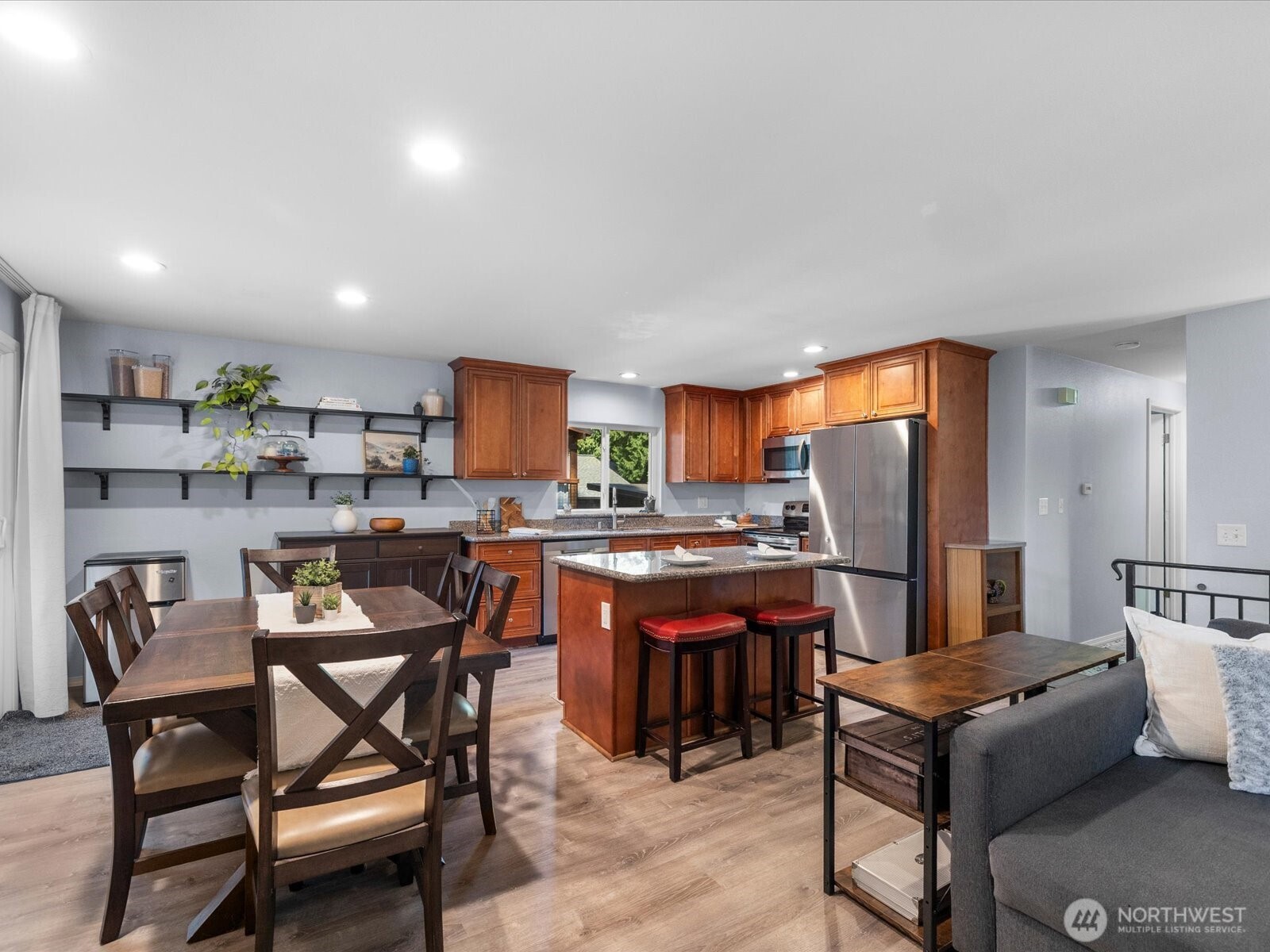 19310 1st Avenue Property Photo 13