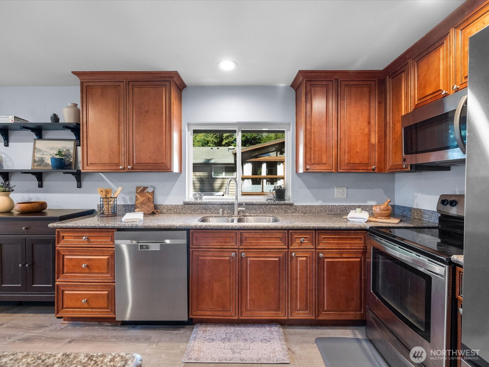 19310 1st Avenue Property Photo 15