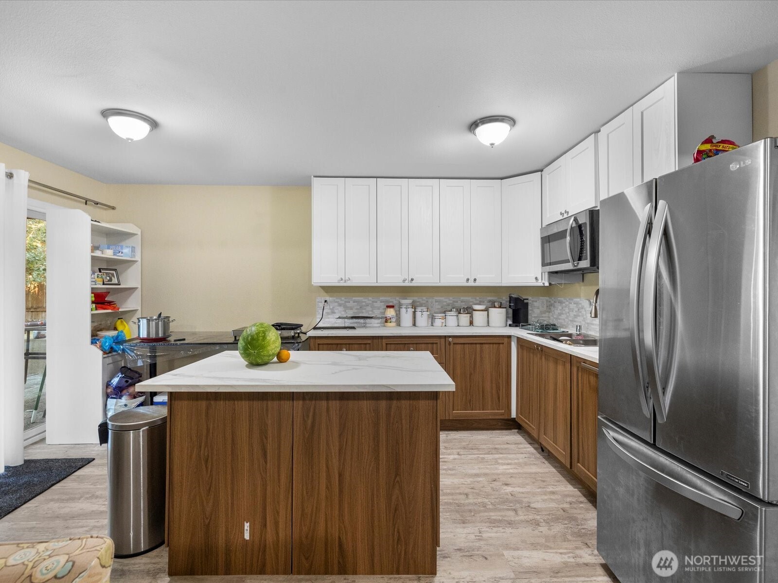 19310 1st Avenue Property Photo 29