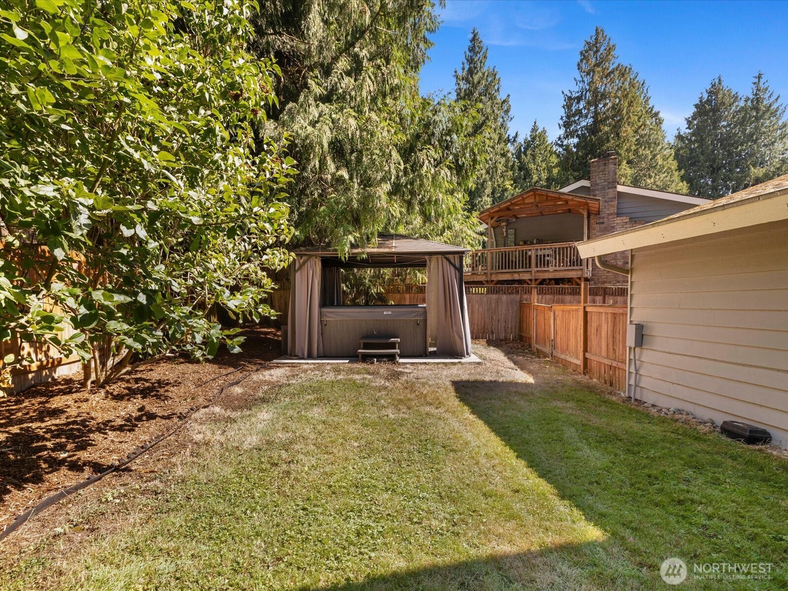 19310 1st Avenue Property Photo 34