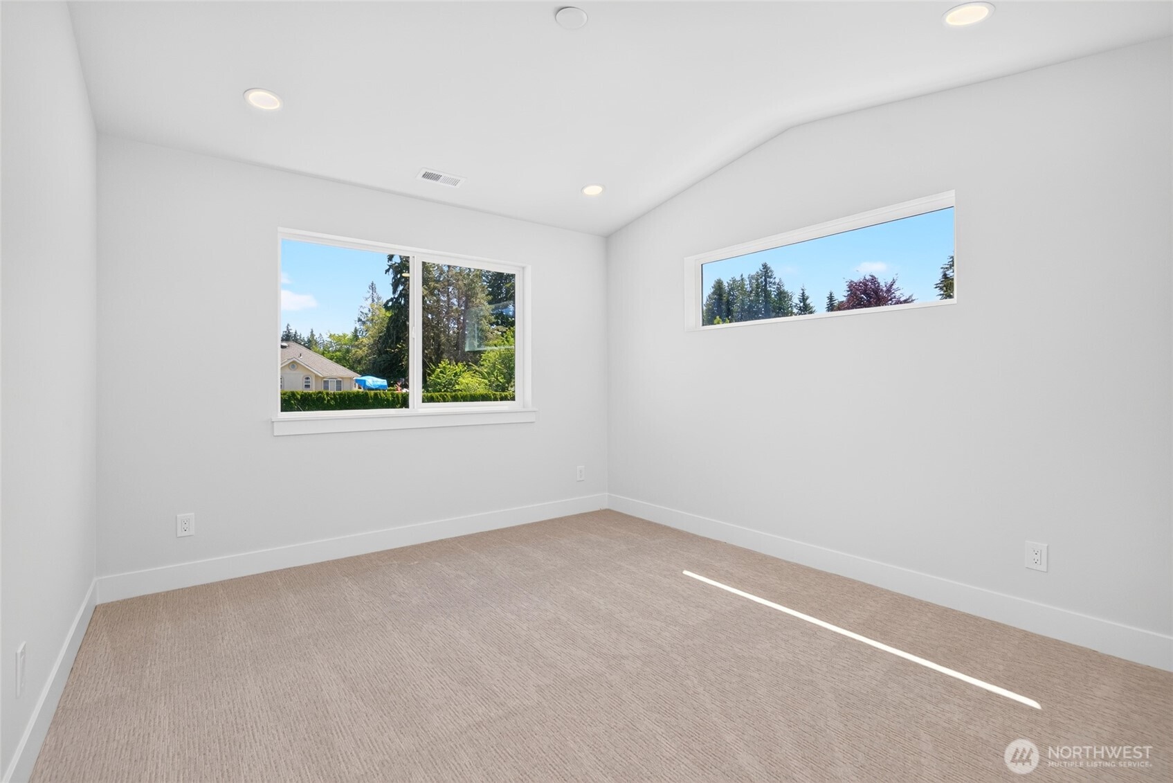 17840 86th Avenue Property Photo 21