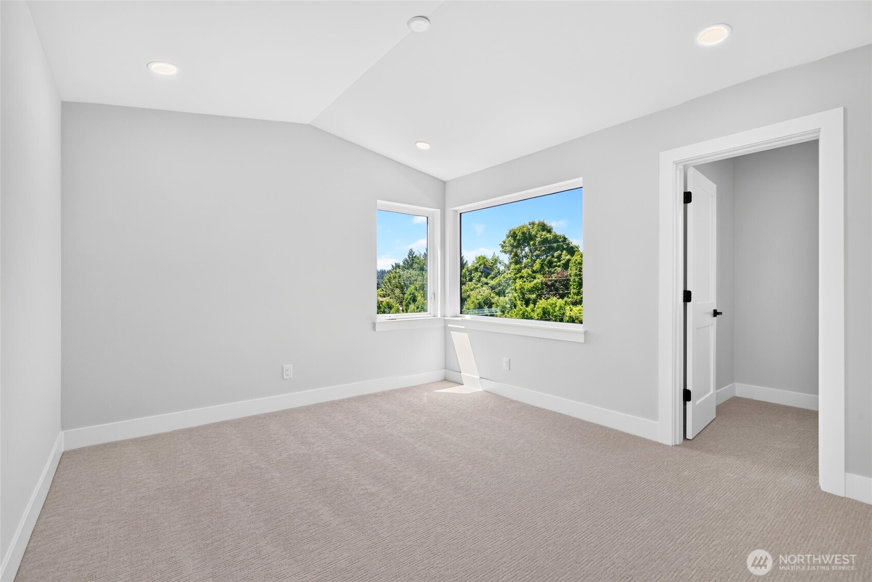 17840 86th Avenue Property Photo 22