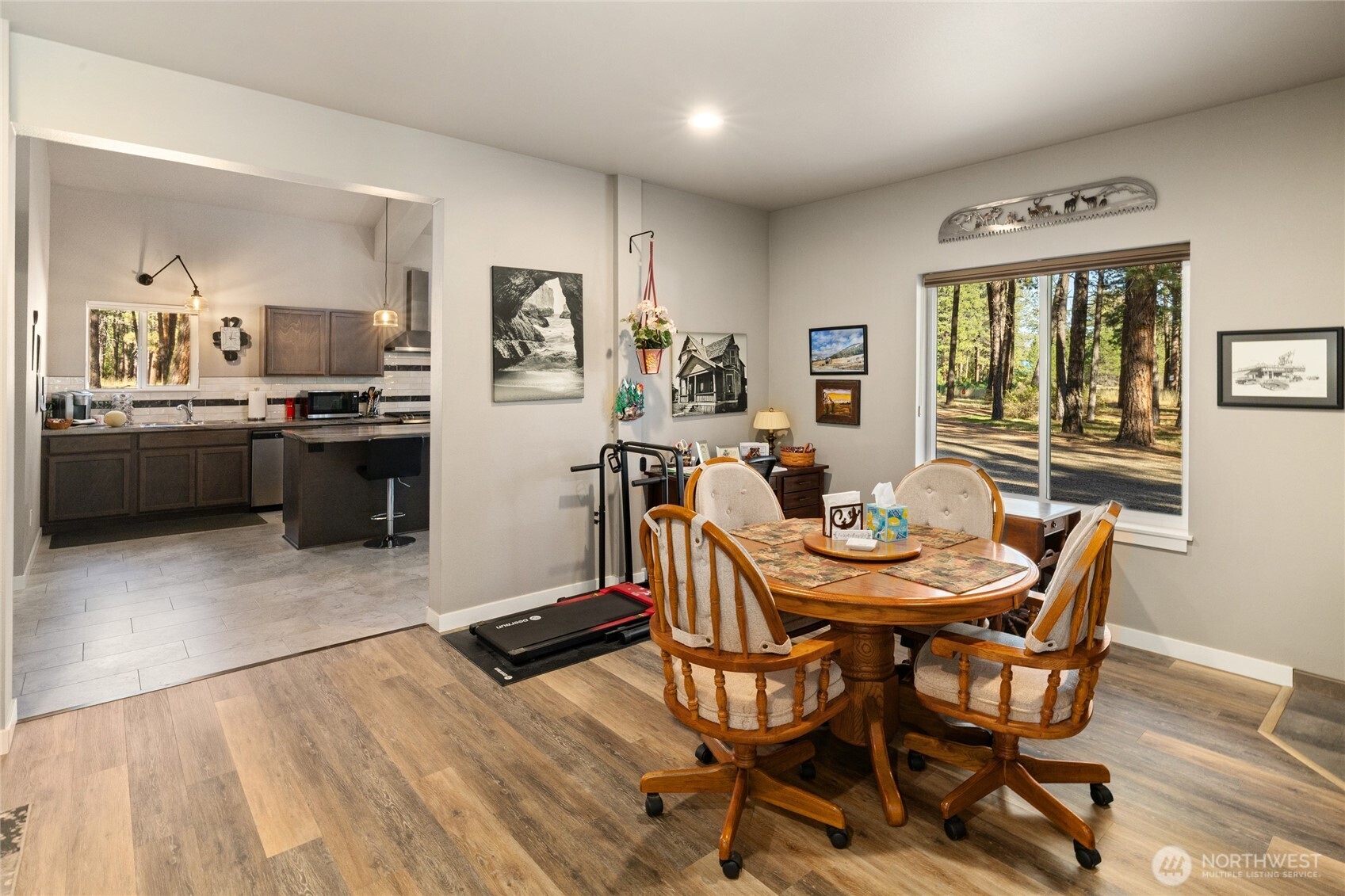 4652 Airport Road Property Photo 3