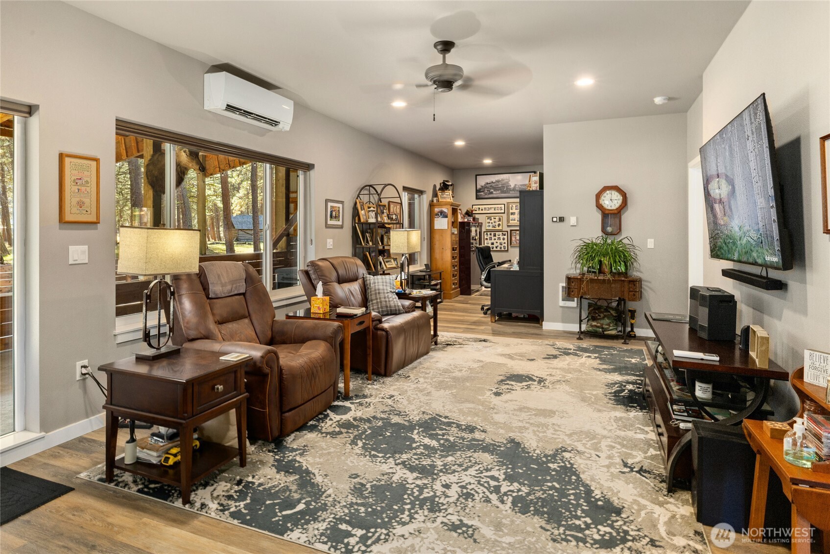 4652 Airport Road Property Photo 4