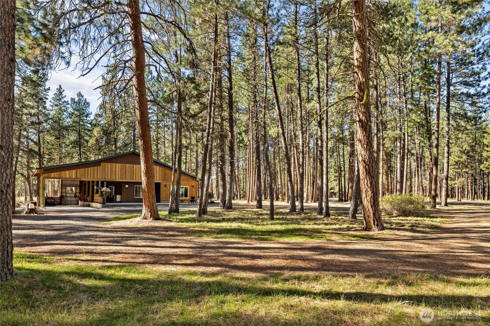 4652 Airport Road Property Photo 30
