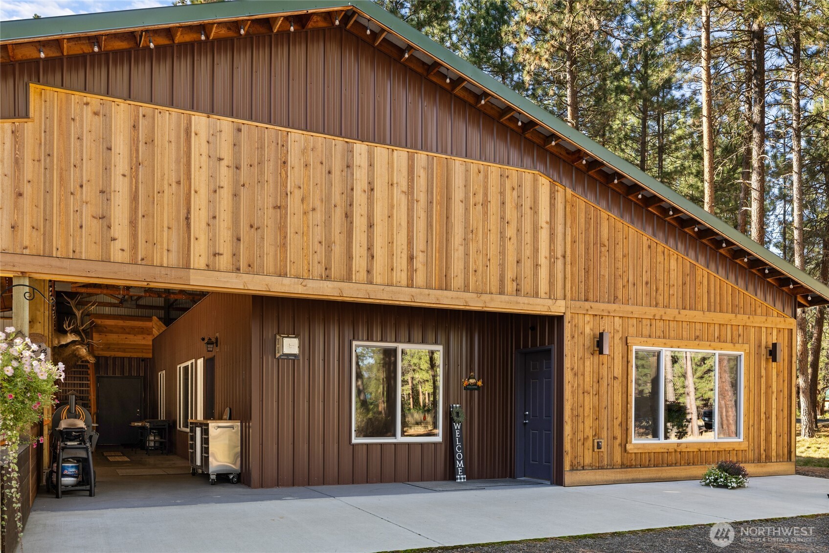 4652 Airport Road Property Photo 31