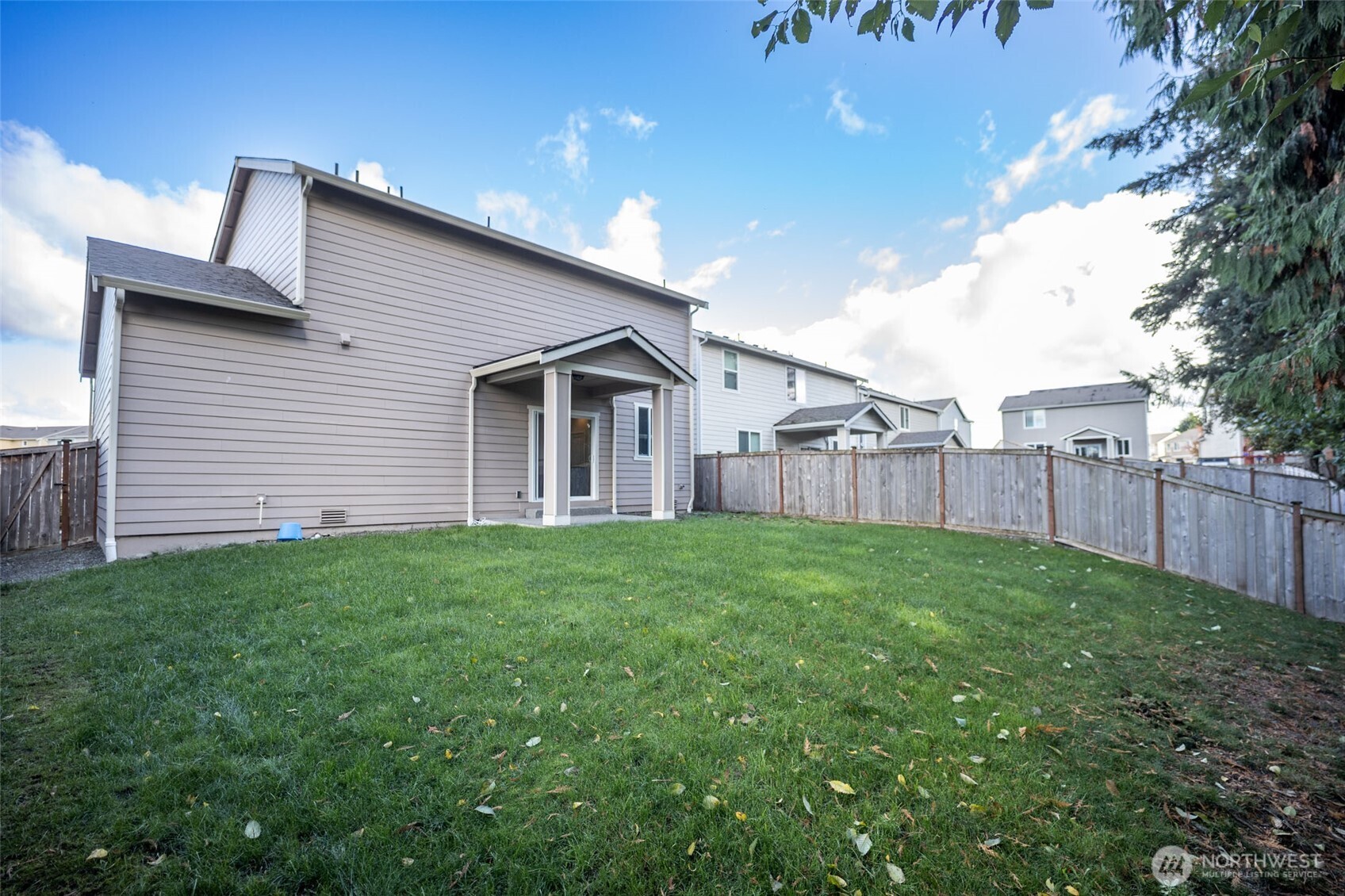 13808 65th Ave E Property Photo 7
