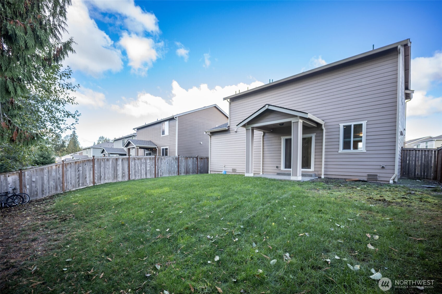 13808 65th Ave E Property Photo 8