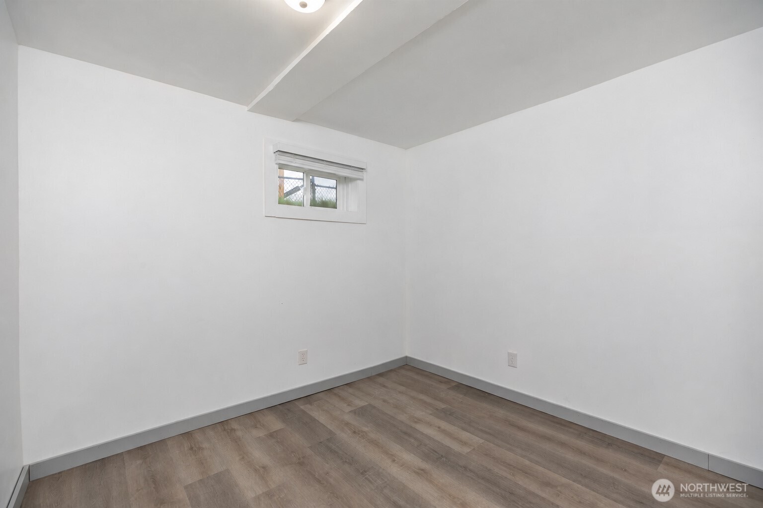 10214 4th Avenue B Property Photo 9