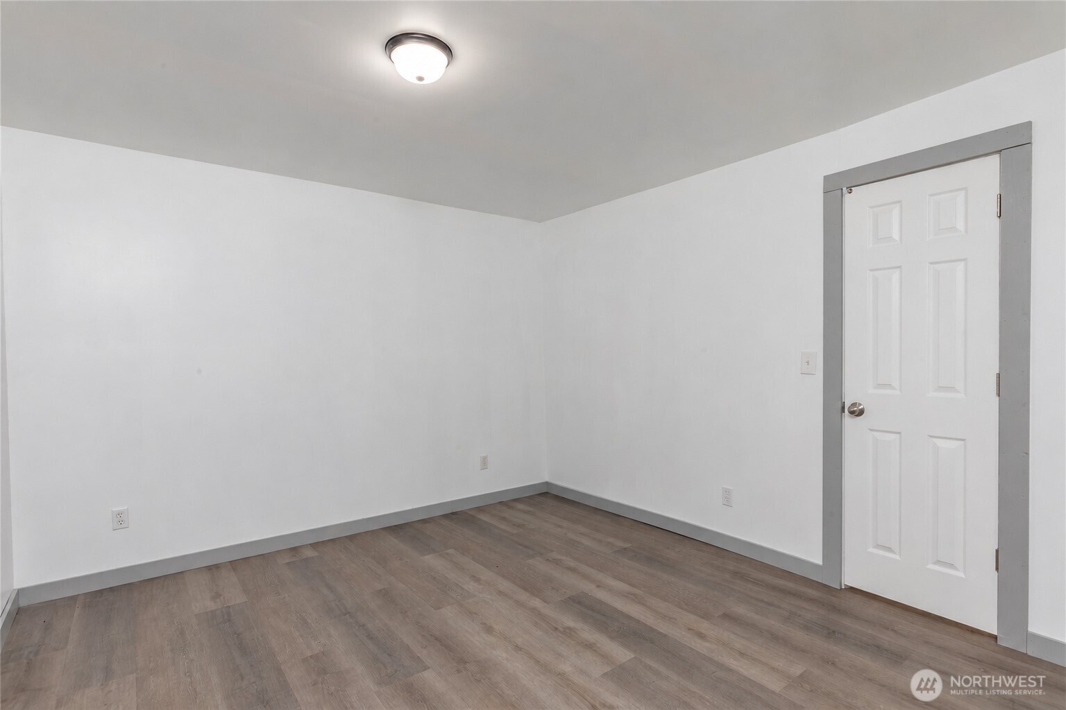 10214 4th Avenue B Property Photo 10