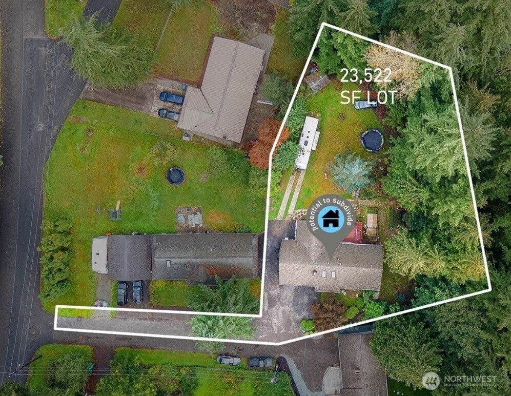 20915 W Richmond Road Property Photo 2