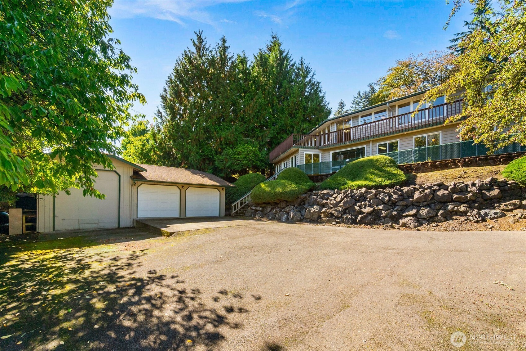406 3rd Avenue Property Photo 4