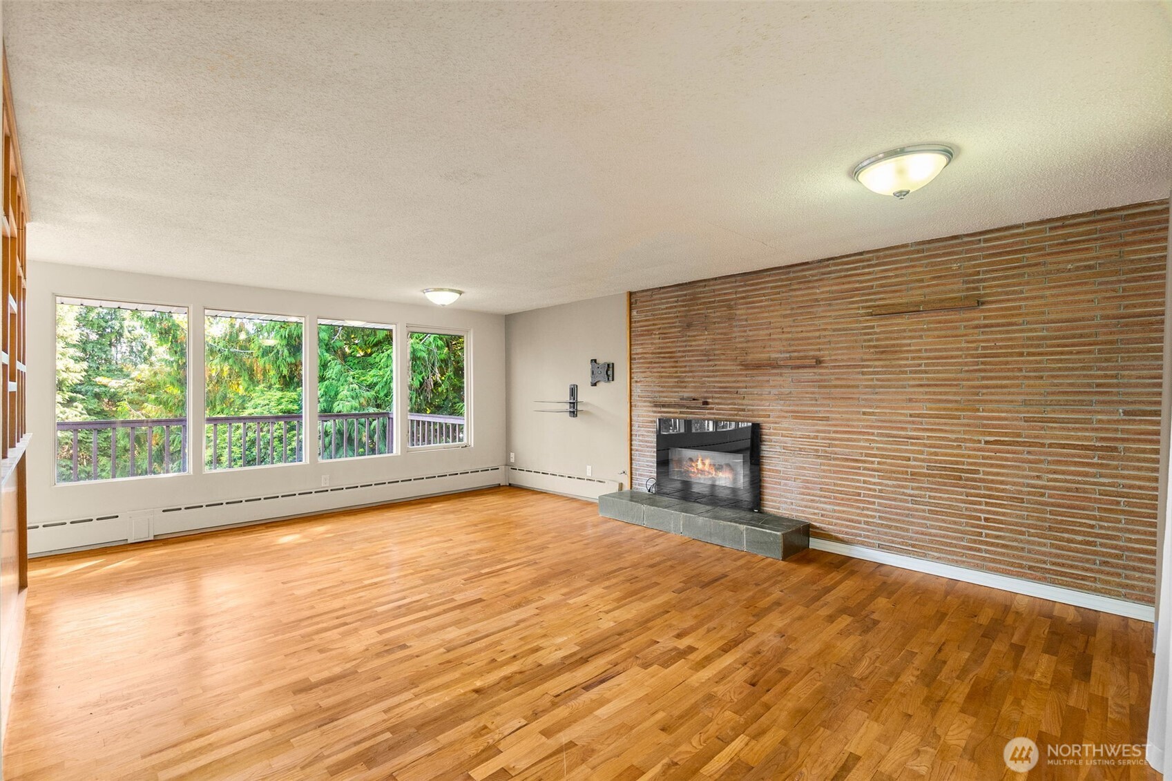 406 3rd Avenue Property Photo 7