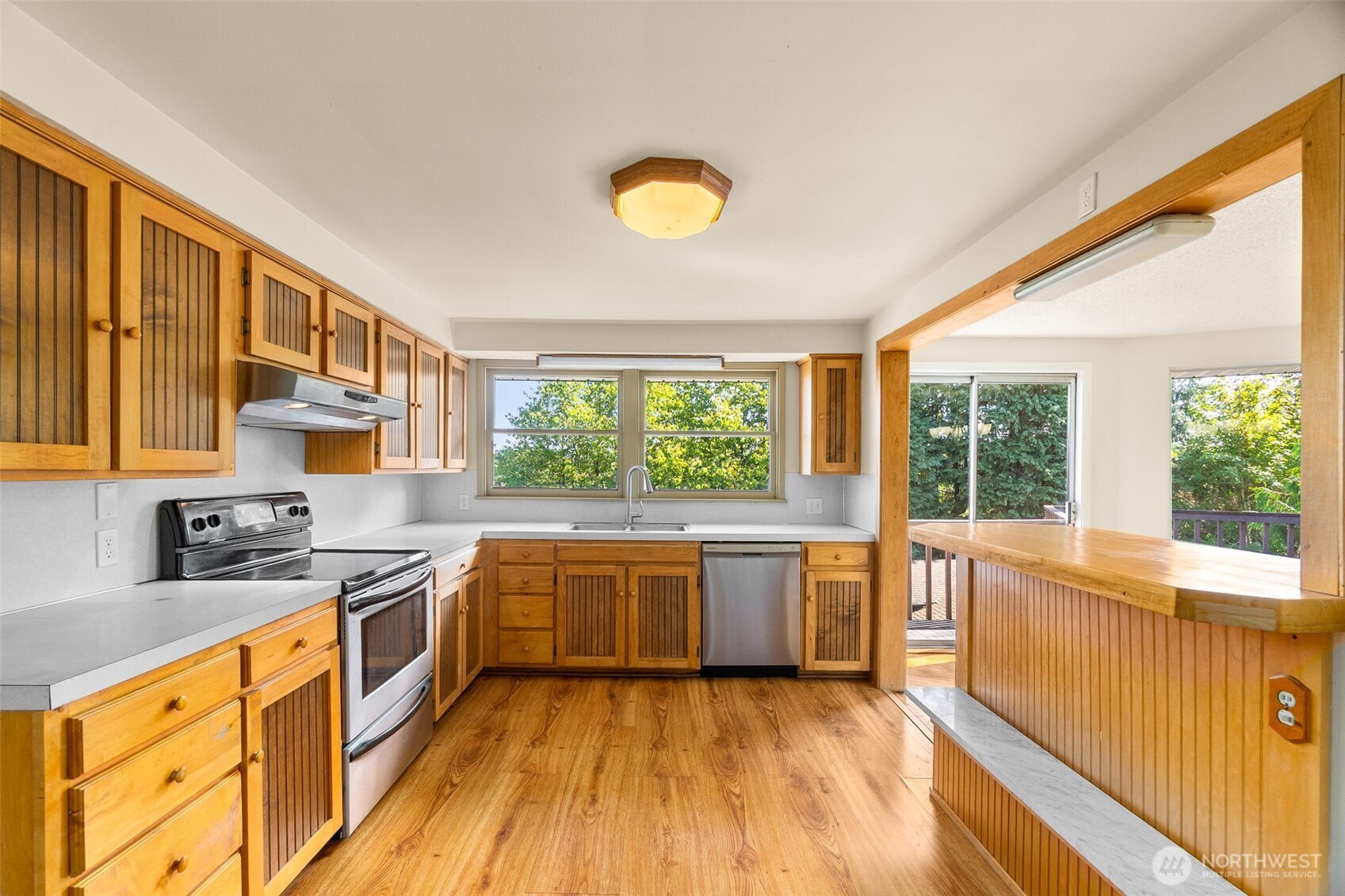 406 3rd Avenue Property Photo 16