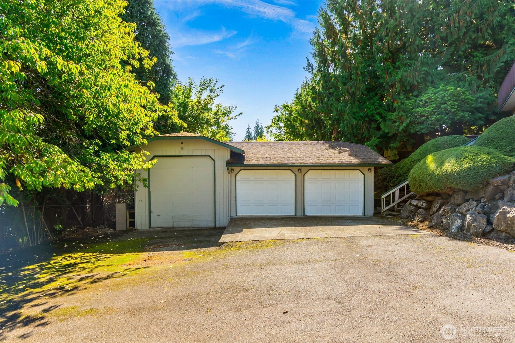 406 3rd Avenue Property Photo 39