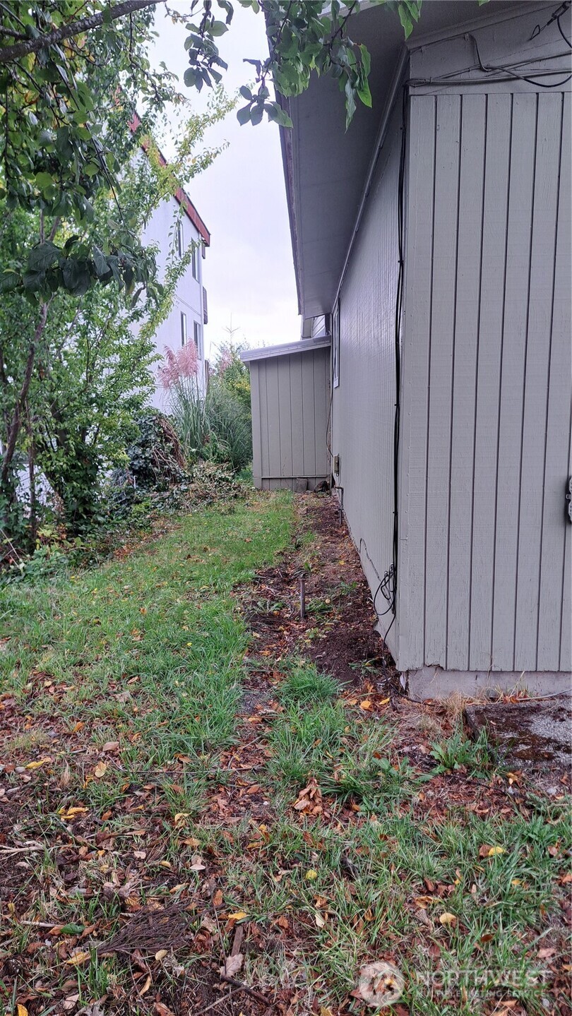 920 Highland Avenue A Property Photo 3