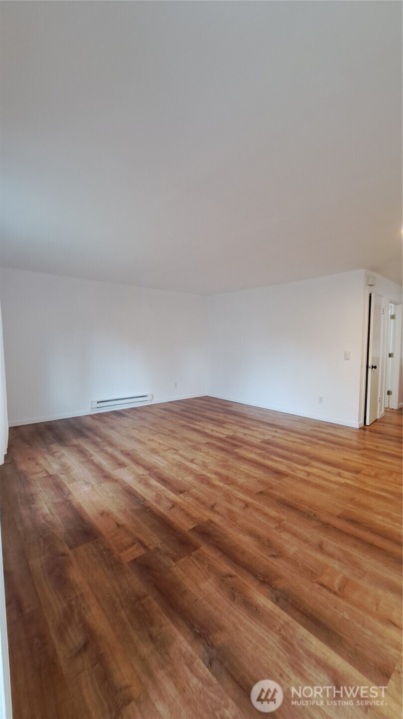 920 Highland Avenue A Property Photo 6