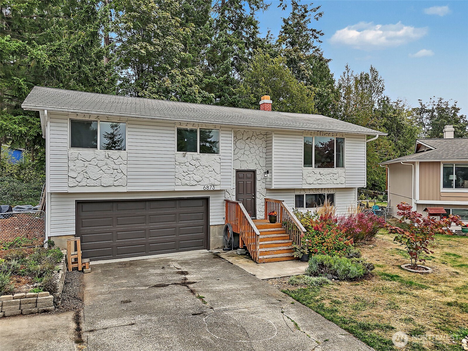 6873 Helena Drive Property Photo 1