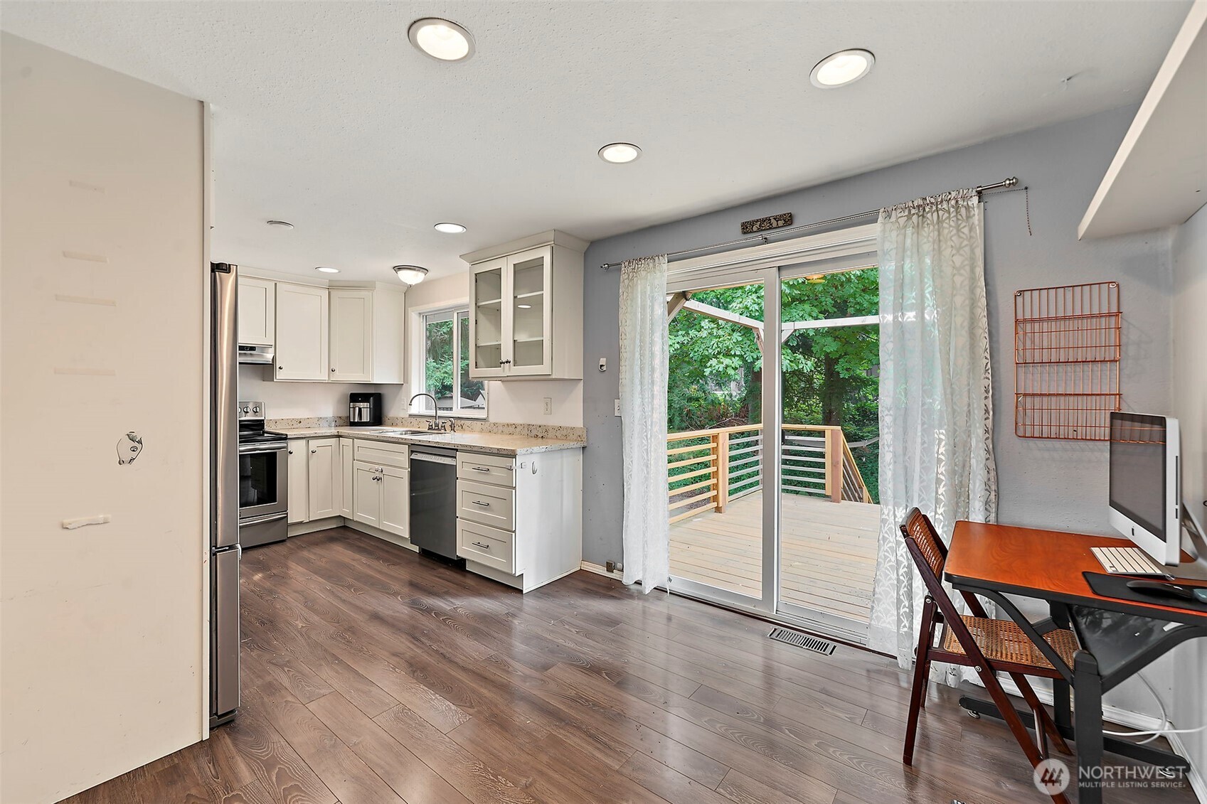 6873 Helena Drive Property Photo 11