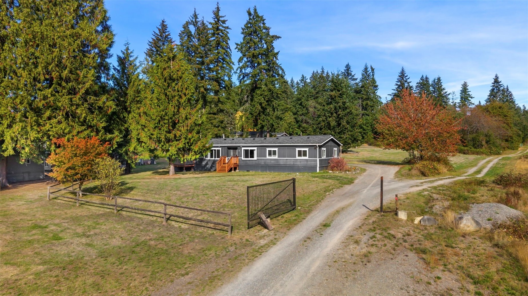 2958 Nw Mountain View Road A Property Photo 3
