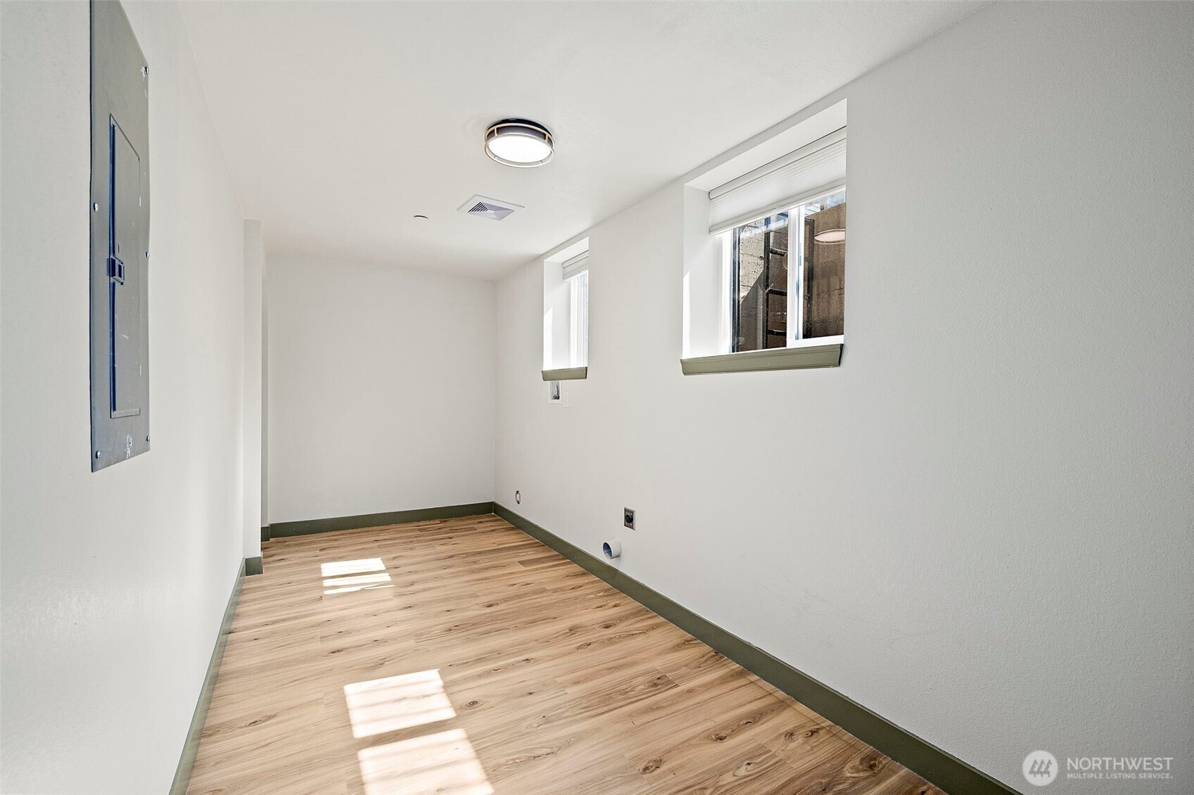 1008 E Guiberson Street Property Photo 24