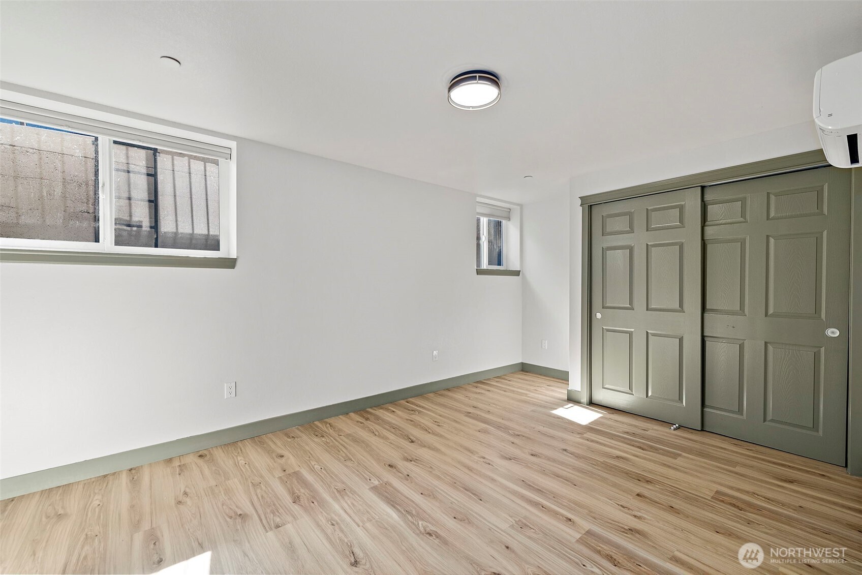 1008 E Guiberson Street Property Photo 25