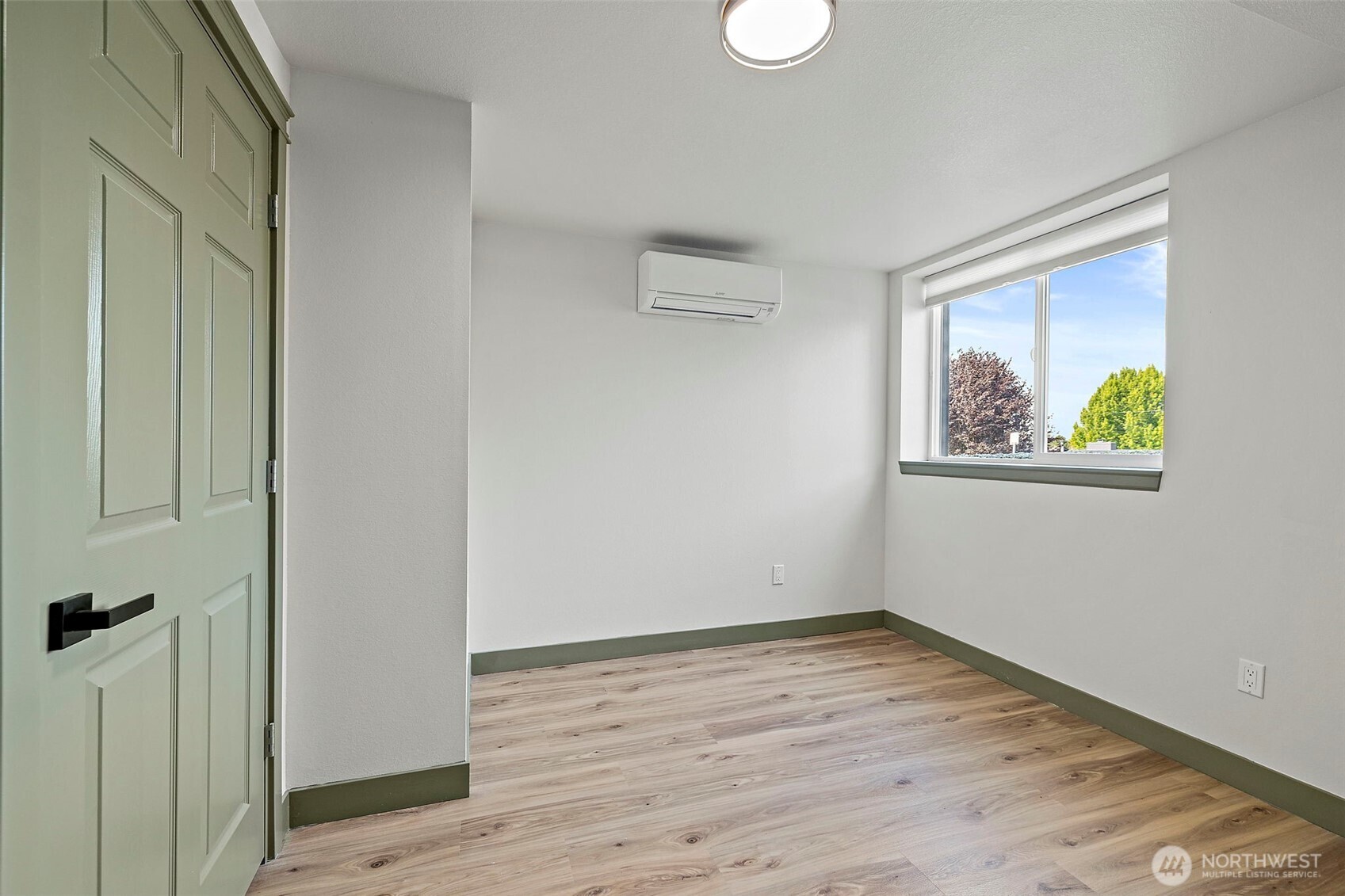 1008 E Guiberson Street Property Photo 32