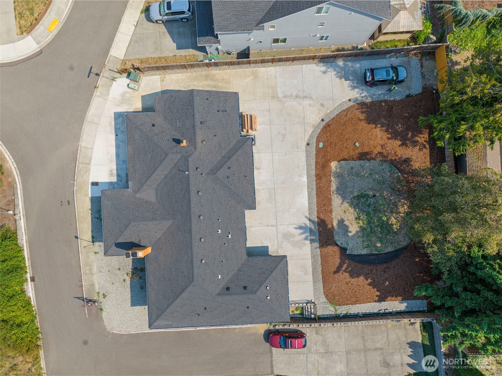 1008 E Guiberson Street Property Photo 38