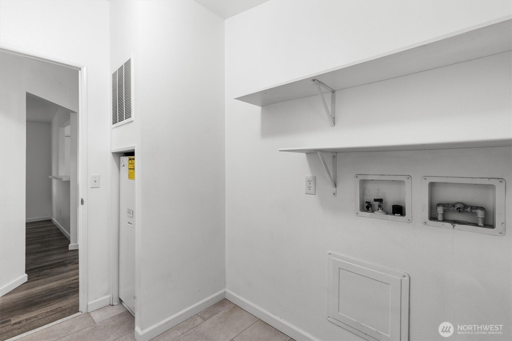 7712 203rd Street Ct Property Photo 29