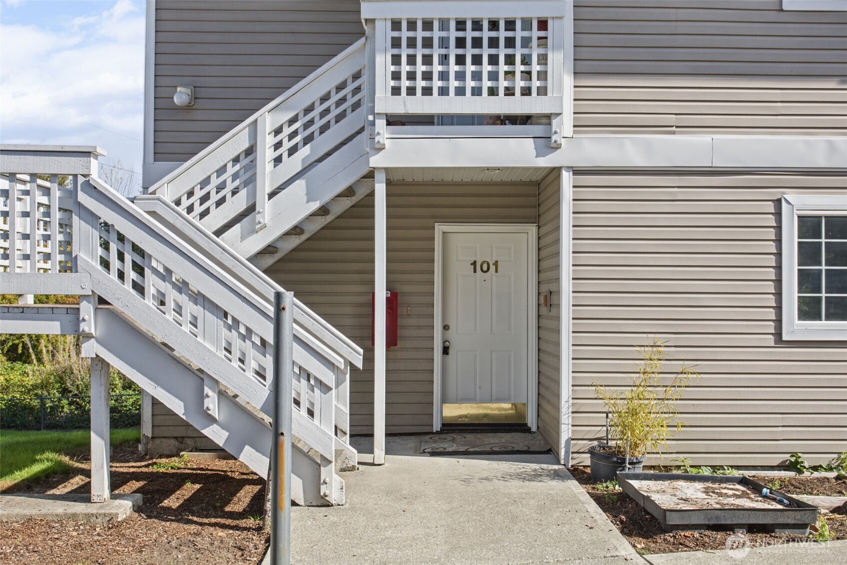 12432 SE 272nd Place B101 Property Photo 1